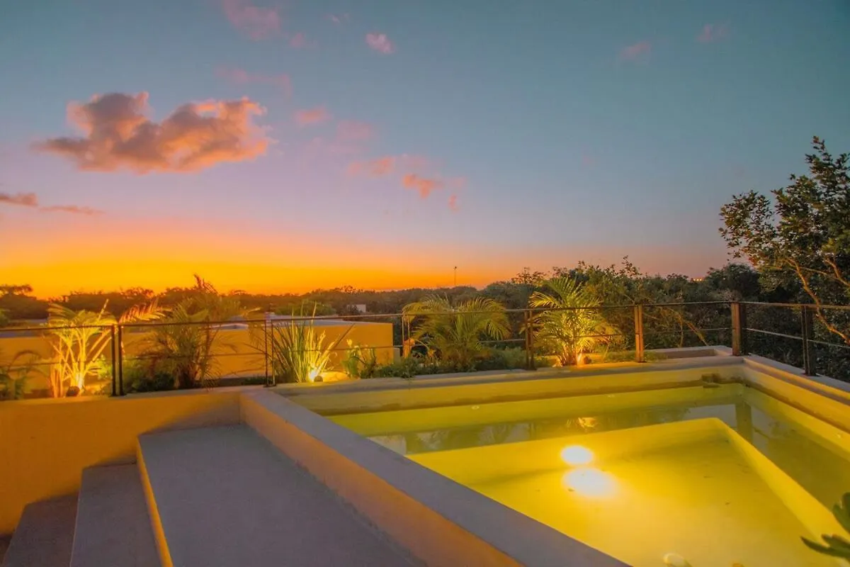 טולום Nina Bonita Kukulkan Road מקסיקו